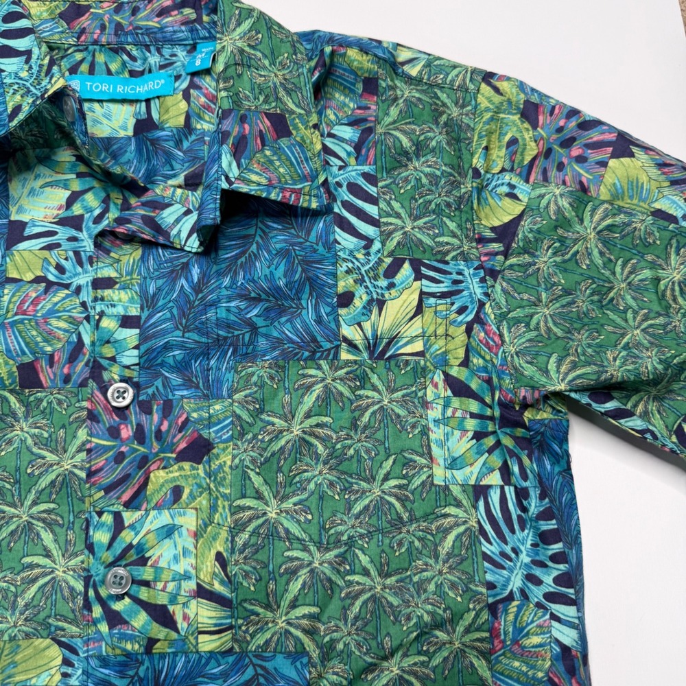 TORI RICHARD Shirt Blue Green Tropical Patchwork Boy's Size Medium 8 Hawaiian